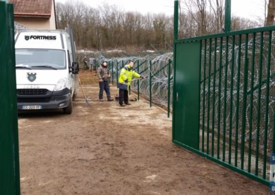 High security fence gate